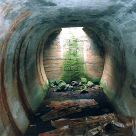 Decoy airfield at Halls Farm. Bunker interior.jpg